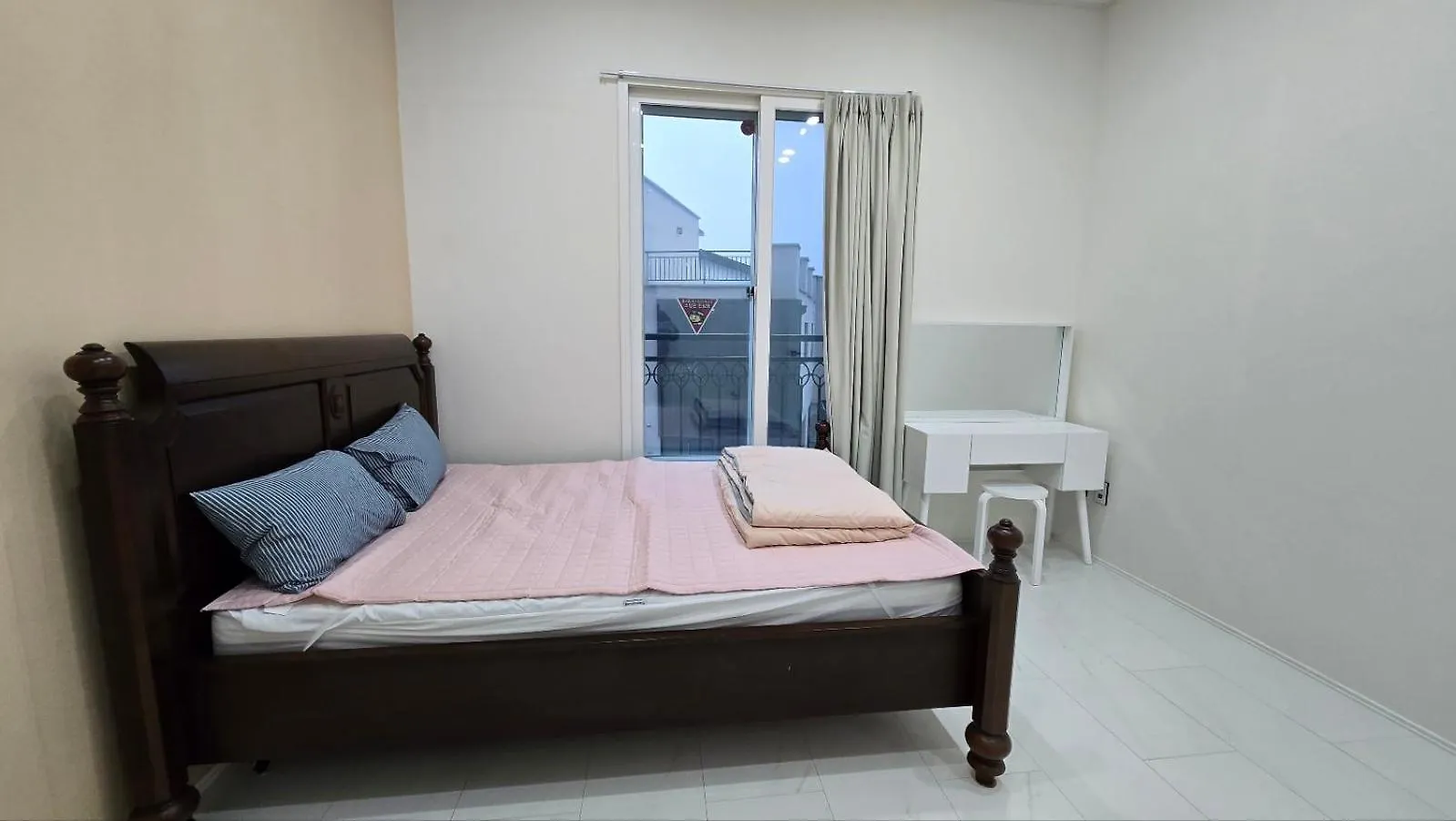 A Bridge House 5-B Hotel Incheon