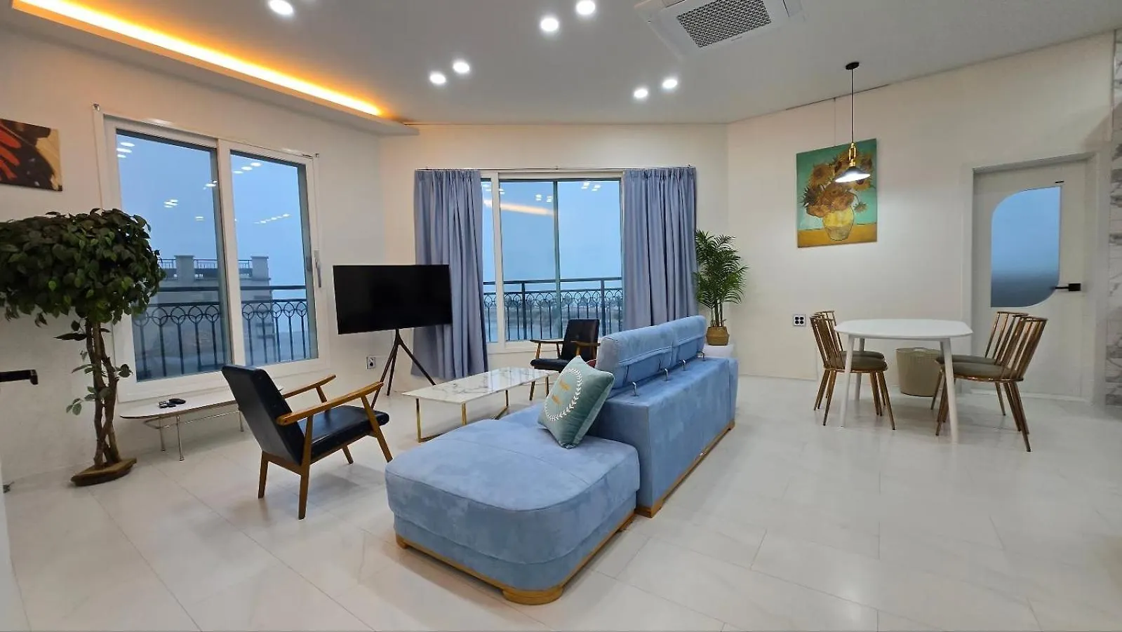 Wisma tamu A Bridge House 5-B Hotel Incheon